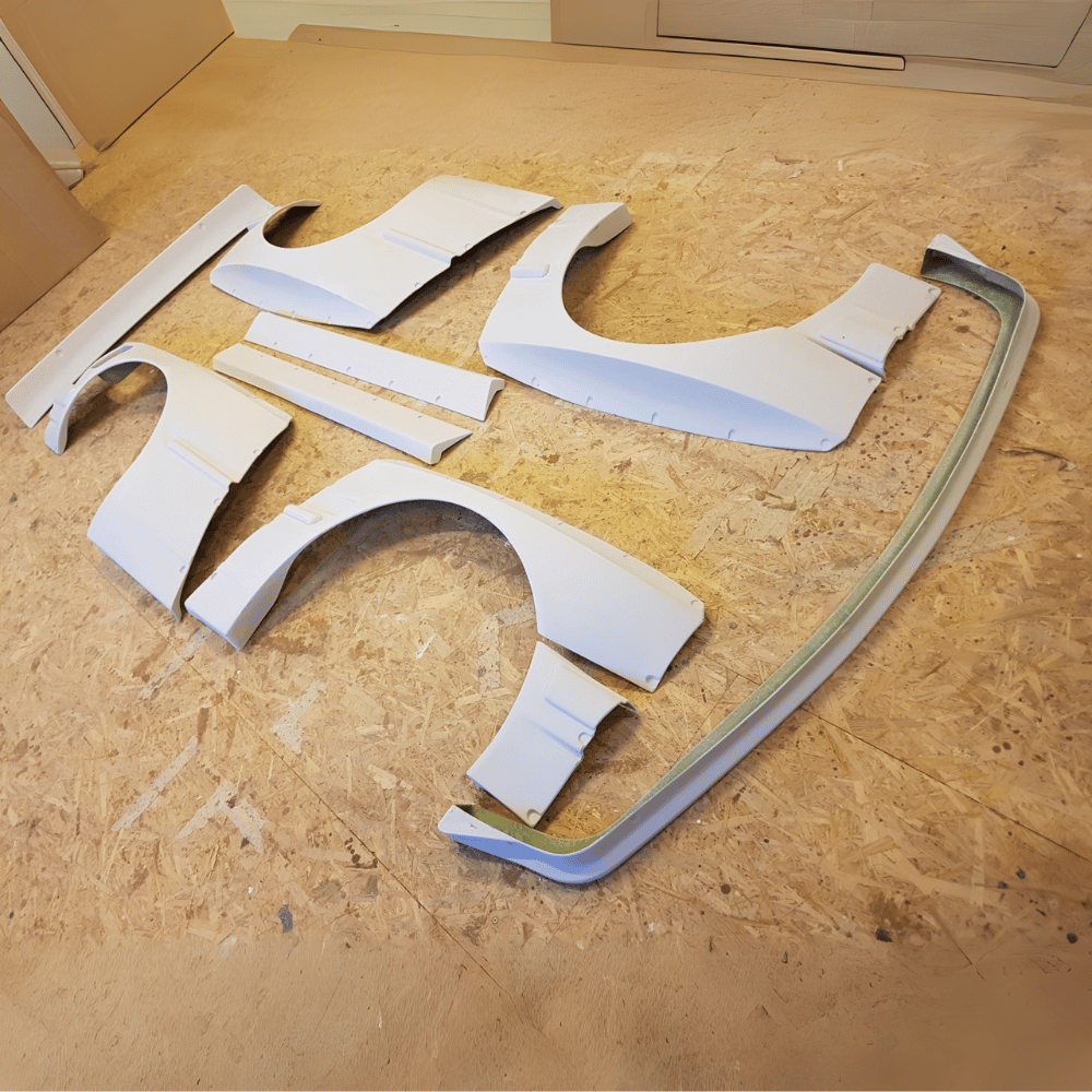 BMW E30 Coupe Wide Body Kit – Hochwertiges FRP-Material