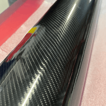 Laden Sie das Bild in den Galerie-Viewer, 5D Carbon Folie - Premium - CarWorlds GmbH