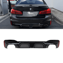Laden Sie das Bild in den Galerie-Viewer, Evo Heckdiffusor Schwarz glanz Carbon lackiert passt für BMW 5er G30 G31 M Paket nicht M5 CS