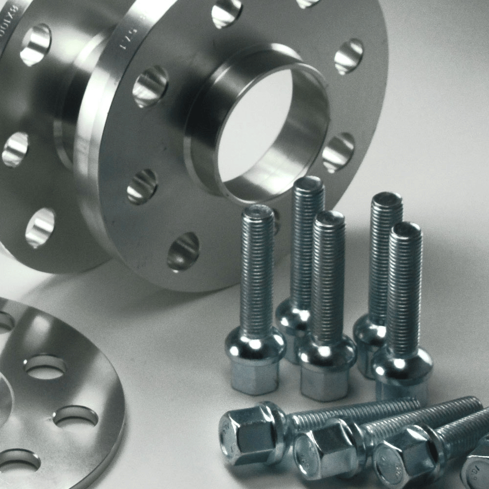 wheel spacer set with wheel bolts