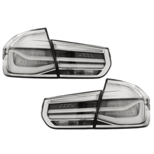 Laden Sie das Bild in den Galerie-Viewer, LED Lightbar Rückleuchten SET Weiss Facelift Design passt für BMW 3er F30 Limousine 2011-2015