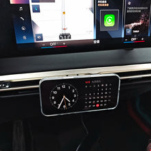 Laden Sie das Bild in den Galerie-Viewer, MagSafe-kompatible Handyhalterung mit kabellosem Laden – passend für BMW iX (i20) 2022–2026 mit Curved Display | Mittelkonsole, 15 W