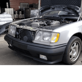 ABS Sport Paket Stoßstange Vorne Komplett - Passend für Mercedes E - Klasse W124 Limousine & T - Modell 1985 - 1995 - CarWorlds GmbH