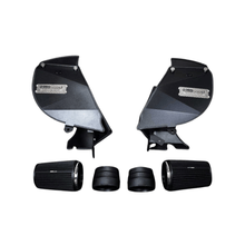 Laden Sie das Bild in den Galerie-Viewer, BlackBoost Cold Air Intake System für BMW M5/M8 F9X (S63) – Plug &amp; Play Airbox + 4.3" Twin - Flow Trockenfilter - CarWorlds GmbH