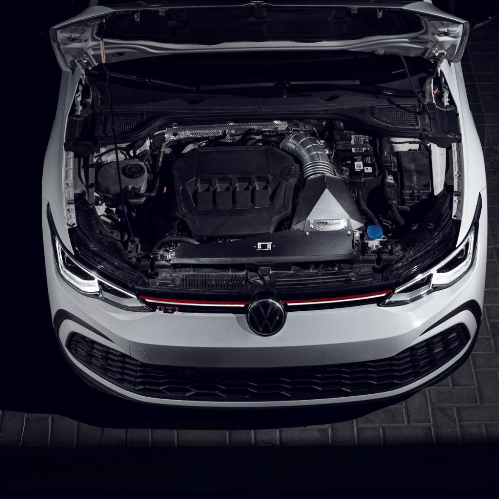 BlackBoost Cold Air Intake System für VW Golf 8 GTI / Clubsport / R (EA888 Gen.4) – 5.5" Twin - Flow Trockenfilter, Plug & Play - CarWorlds GmbH