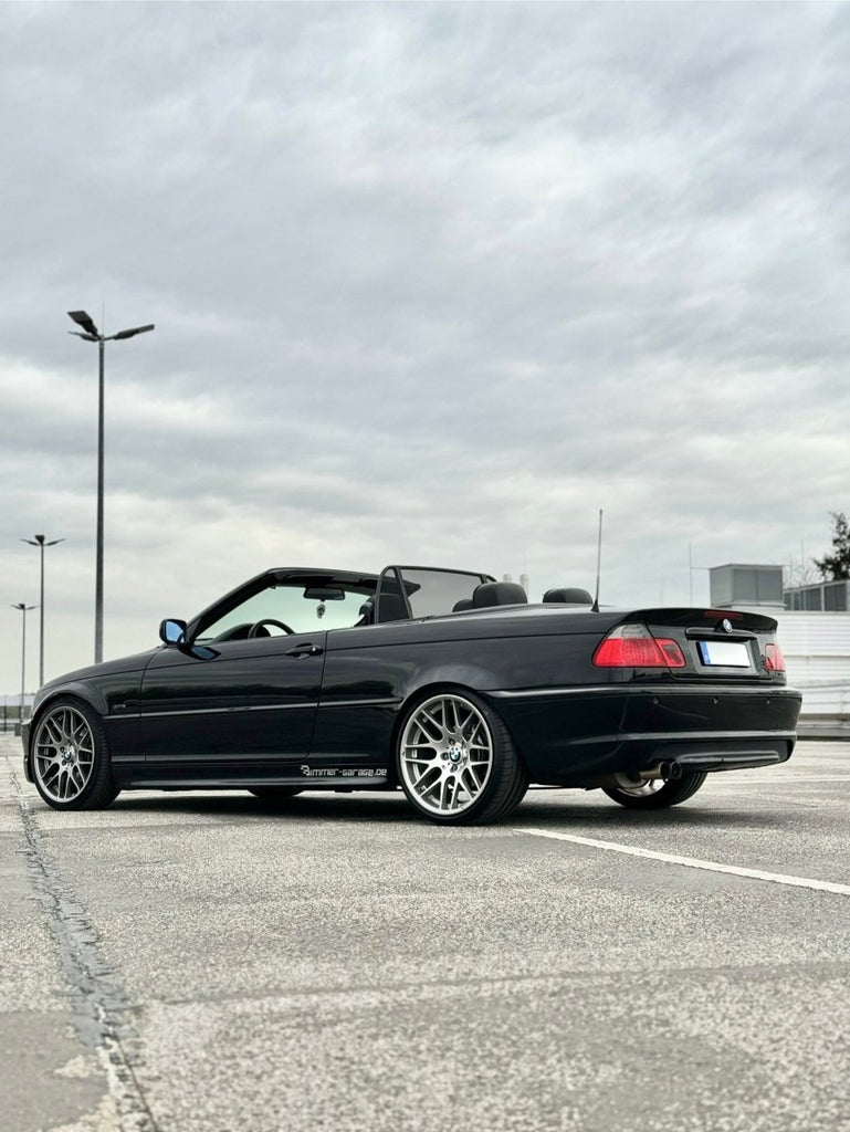 BMW 325Ci Cabrio E46 (2003) Schalter, M - Paket, Hardtop, CSL Felgen, CarPlay, TÜV neu – alles eingetragen - CarWorlds GmbH