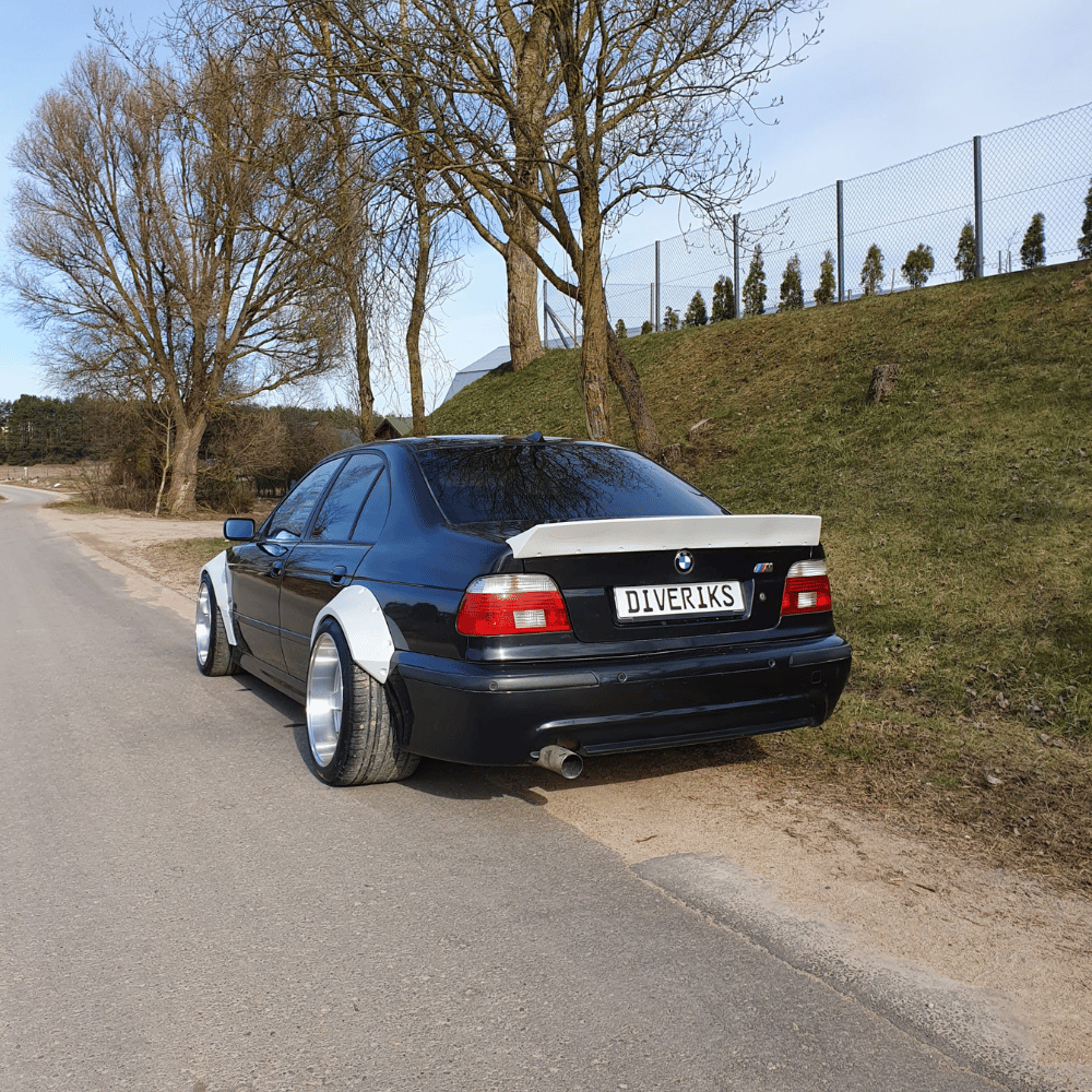 BMW E39 Wide Body Kit - CarWorlds GmbH
