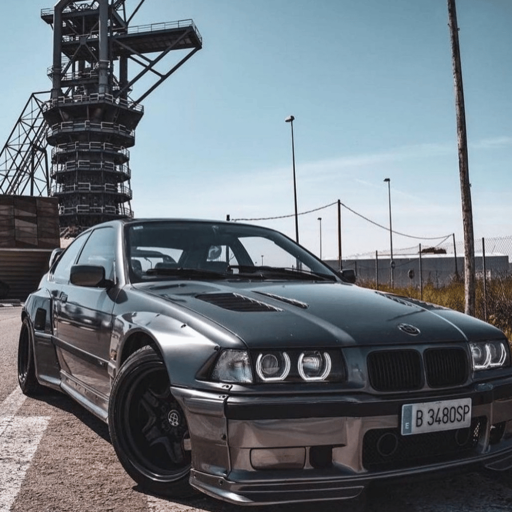 BMW E36 Compact Wide Body Kit im Pandem-Stil