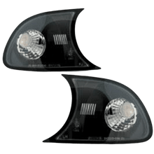 Laden Sie das Bild in den Galerie-Viewer, Frontblinker Set Klarglas Schwarz passend für BMW E46 Coupe Cabrio Bj 98 - 01 - CarWorlds GmbH