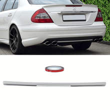 Load image into Gallery viewer, Kofferraumspoiler Heckspoiler Lippe - Passend für Mercedes E - Klasse W211 Limousine - CarWorlds GmbH