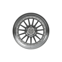 Laden Sie das Bild in den Galerie-Viewer, Komplettradsatz Raffa Wheels RF‑04 | 8,5x19 ET45 | LK 5x112 | Audi A3/S3 8Y | Polished Farben - CarWorlds GmbH