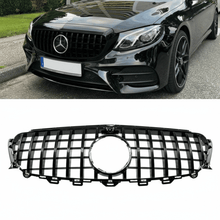 Load image into Gallery viewer, Sport Kühlergrill Schwarz mit Kamera - Passend für Panamericana GT Mercedes E - Klasse W213 S213 C238 A238 2016 - 2020 - CarWorlds GmbH