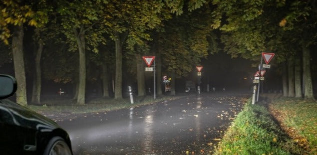 E90  Devil Eyes  -  für Linsen Scheinwerfer